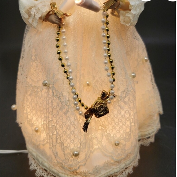 VINTAGE LIGHTED PORCELAIN ANGEL TREE TOPPER IN ORIGINAL BOX - Picture 8 of 8